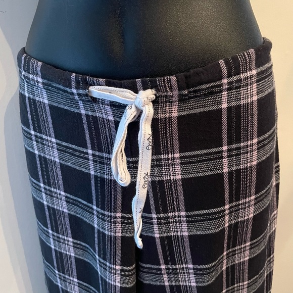 Vintage Roots Canada Black & Pink Plaid Pj Bottoms Size Medium - Picture 2 of 9
